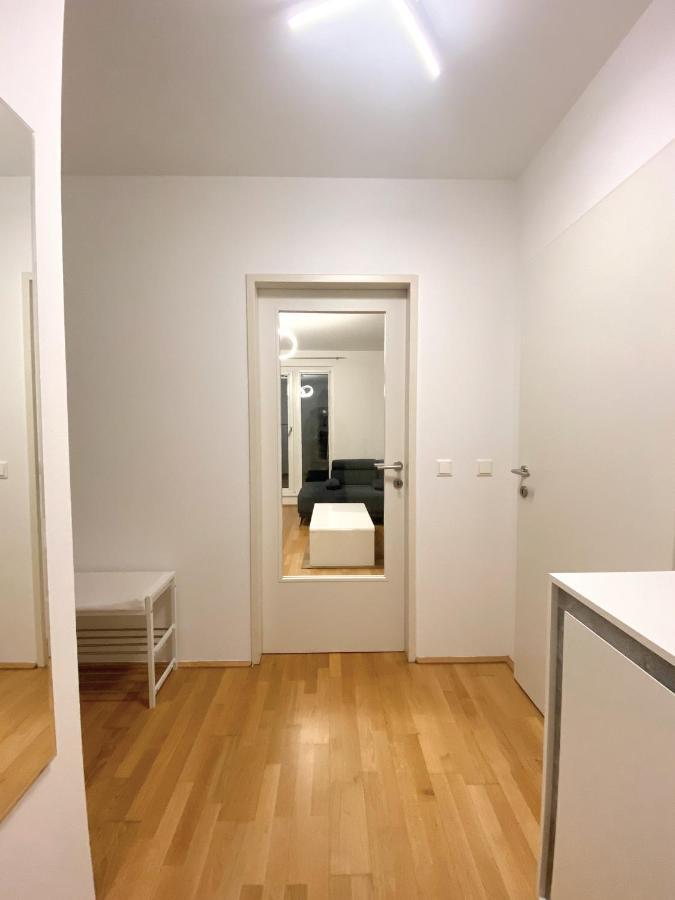 Near Lake Spacious & Furnished Beautiful Apartment Viena Exterior foto