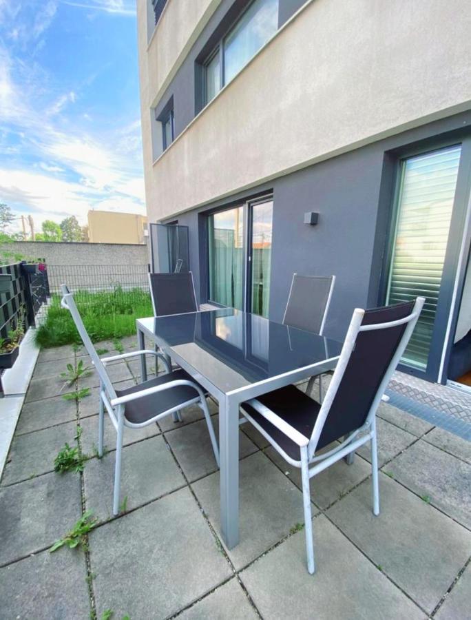 Near Lake Spacious & Furnished Beautiful Apartment Viena Exterior foto